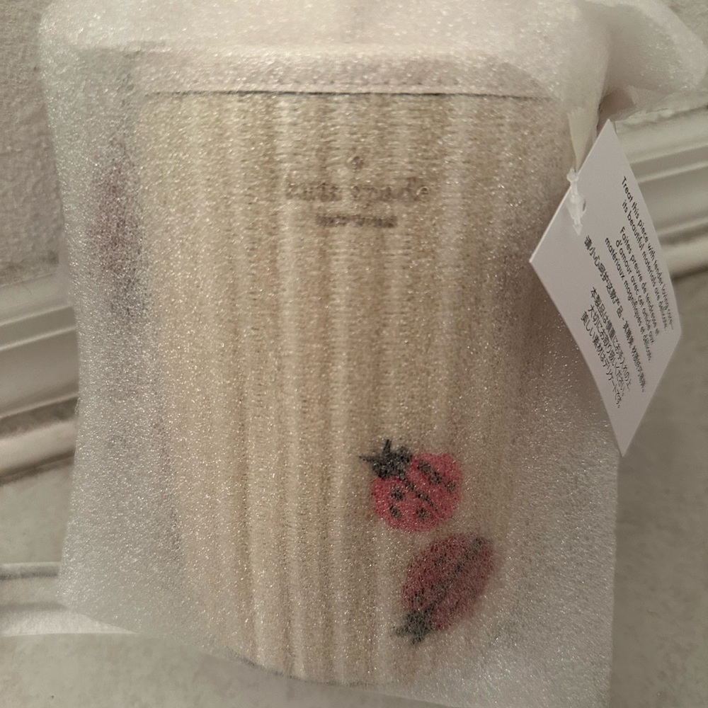 Kate Spade crossbody ladybug purse KA777 Dottie new still in wrapping